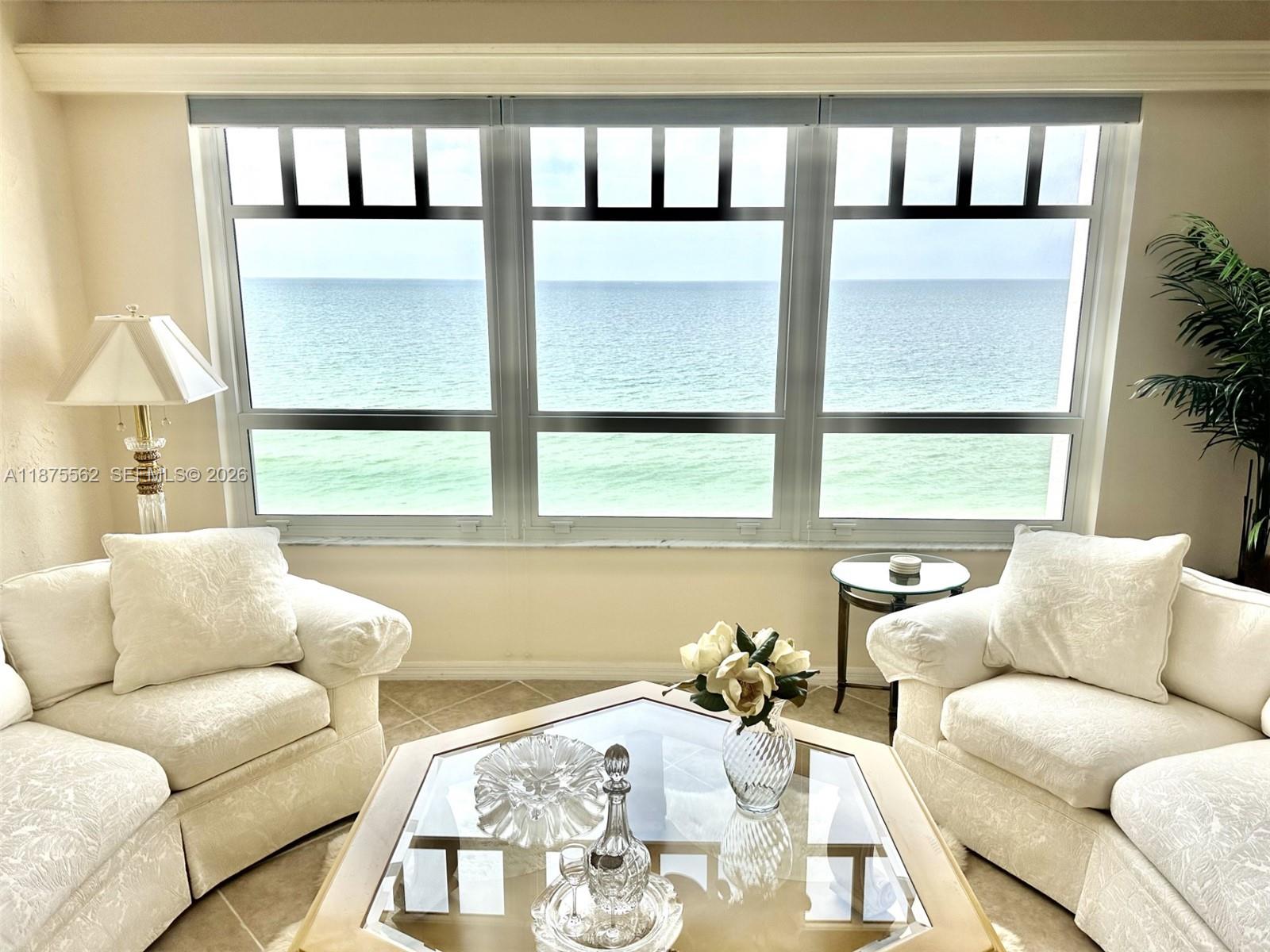 BAREFOOT BEACH CLUB - Residential