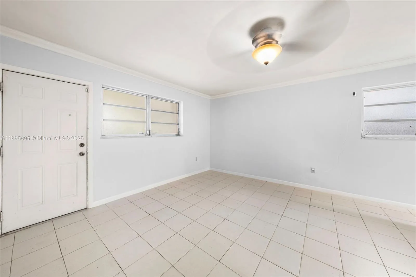 Miami, Florida 33134, United States, 5 Bedrooms Bedrooms, ,3 BathroomsBathrooms,Residential,Pending,227322