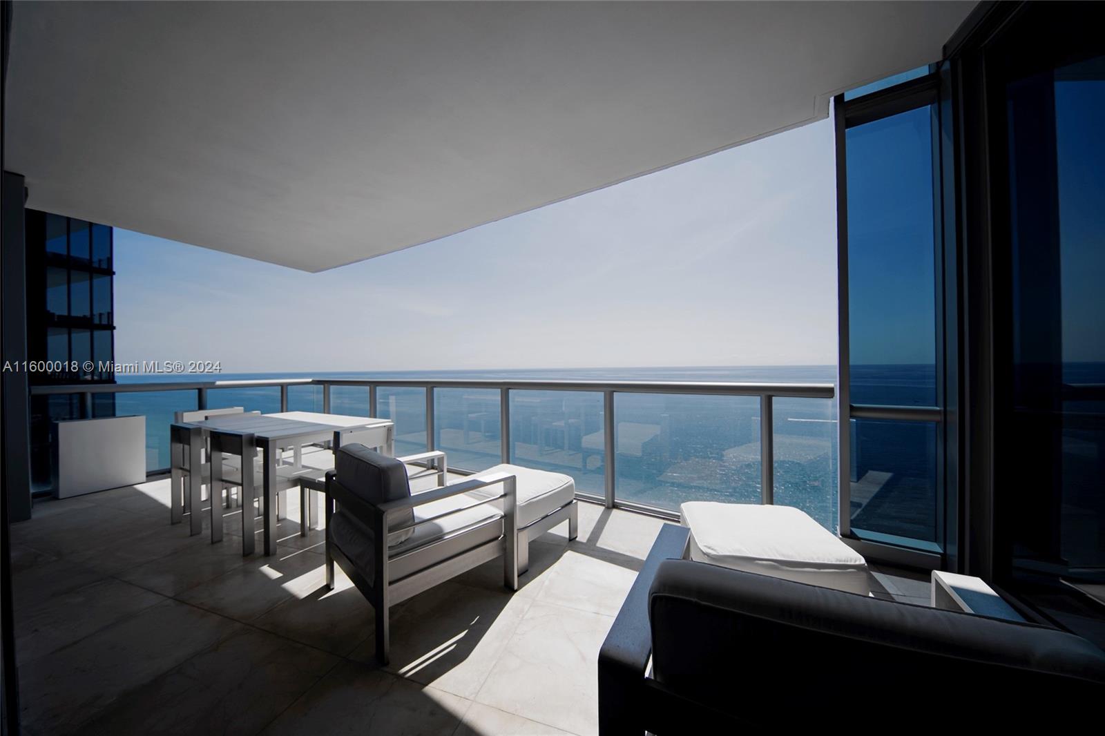 JADE OCEAN CONDO - Residential