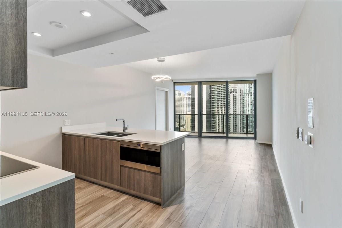 801 SMA RESIDENCES CONDO - Residential Lease