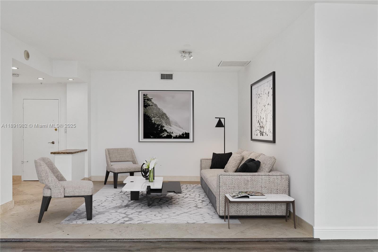 THE EXECUTIVE CONDO - Residential Lease