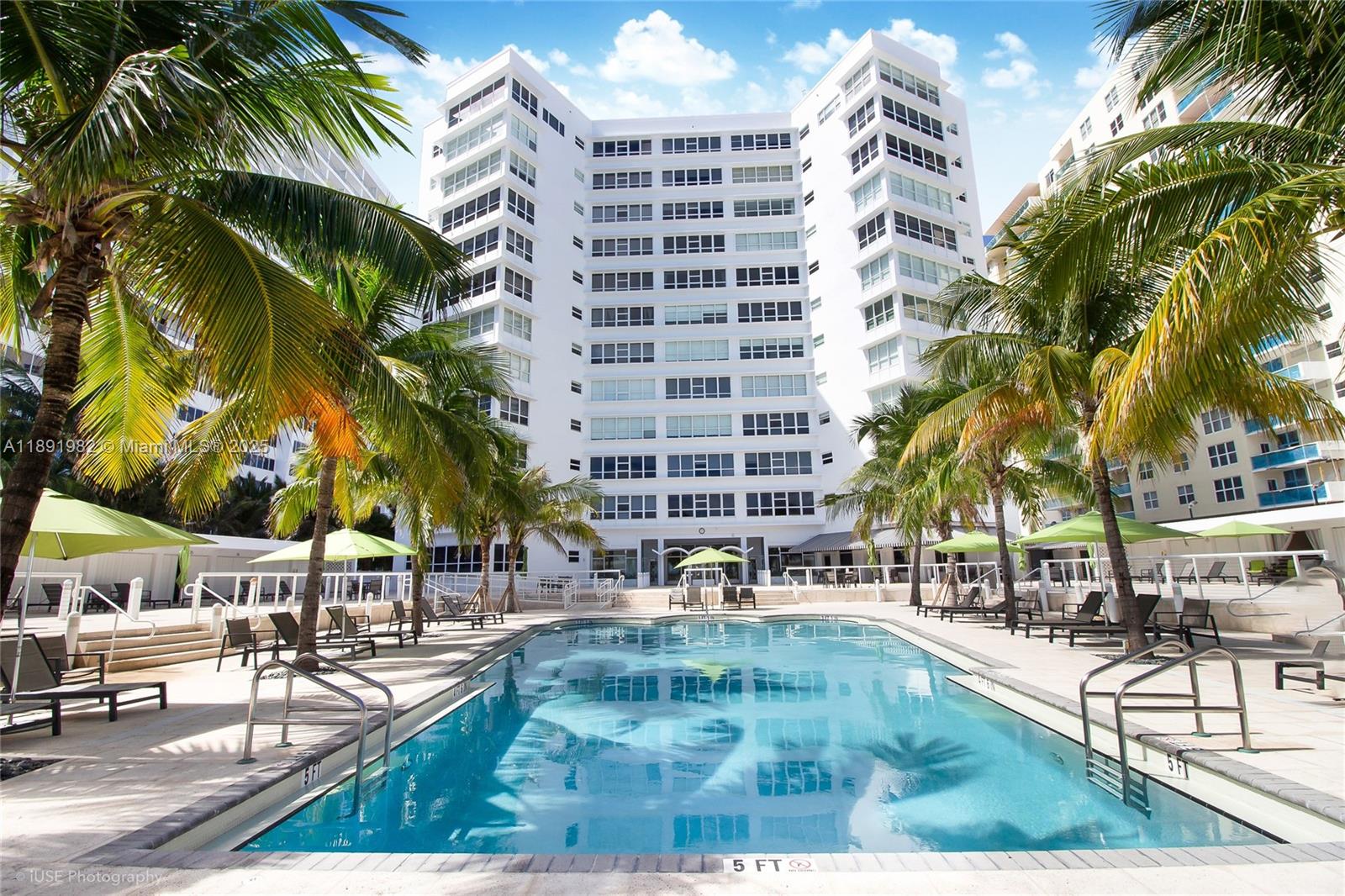 THE EXECUTIVE CONDO - Residential Lease