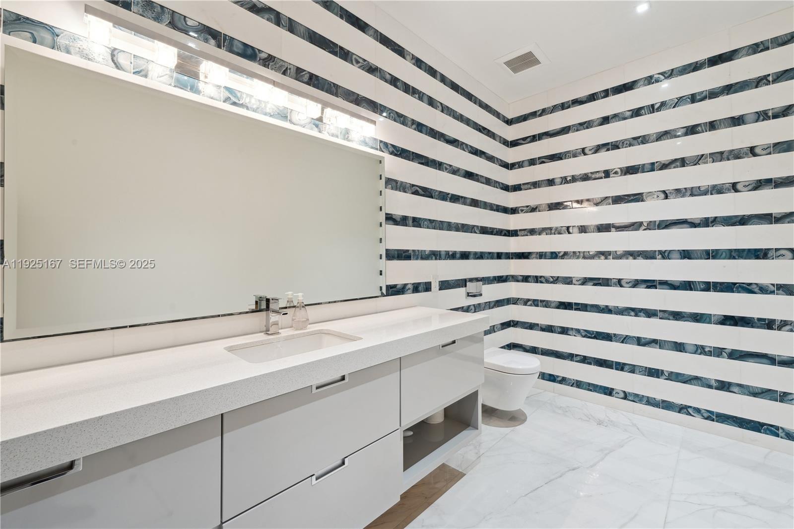 RIDGELINE ESTATES - Residential