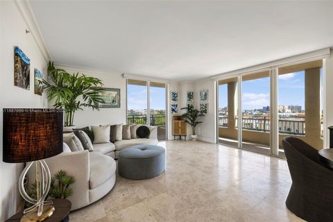 Photo of 90 Alton Rd #811, Miami Beach, FL 33139 (MLS # A11887986)