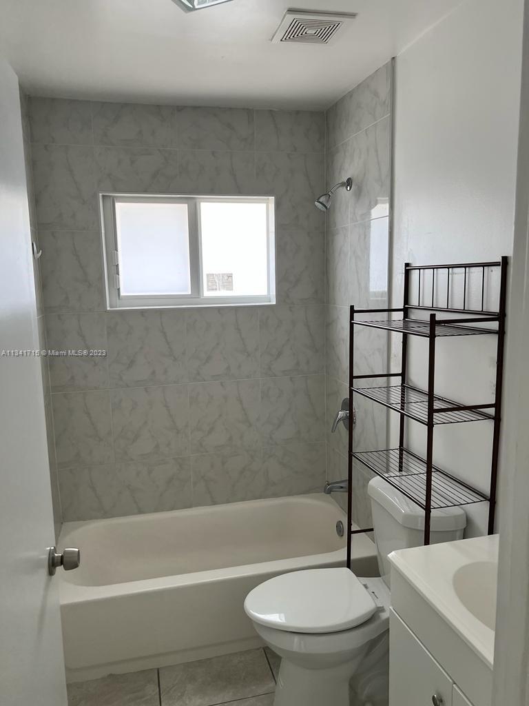 PERRINE GARDENS SUB NO 5 - Residential Lease