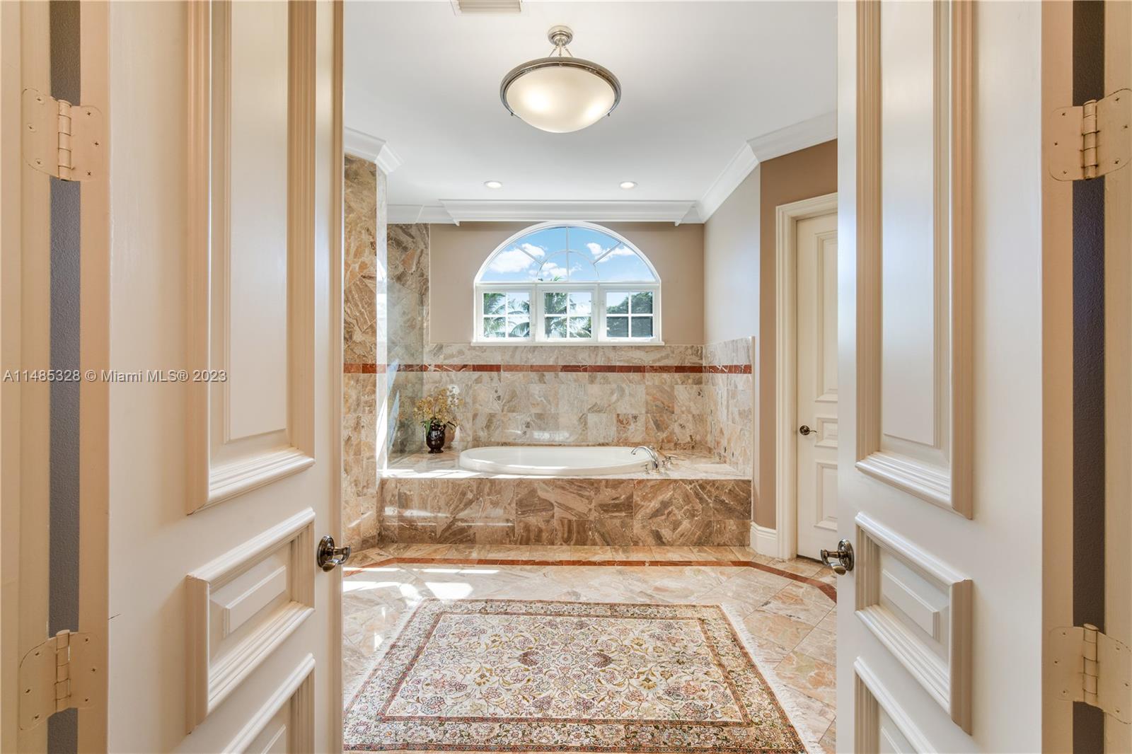 TOWN & RANCH ESTS - Residential