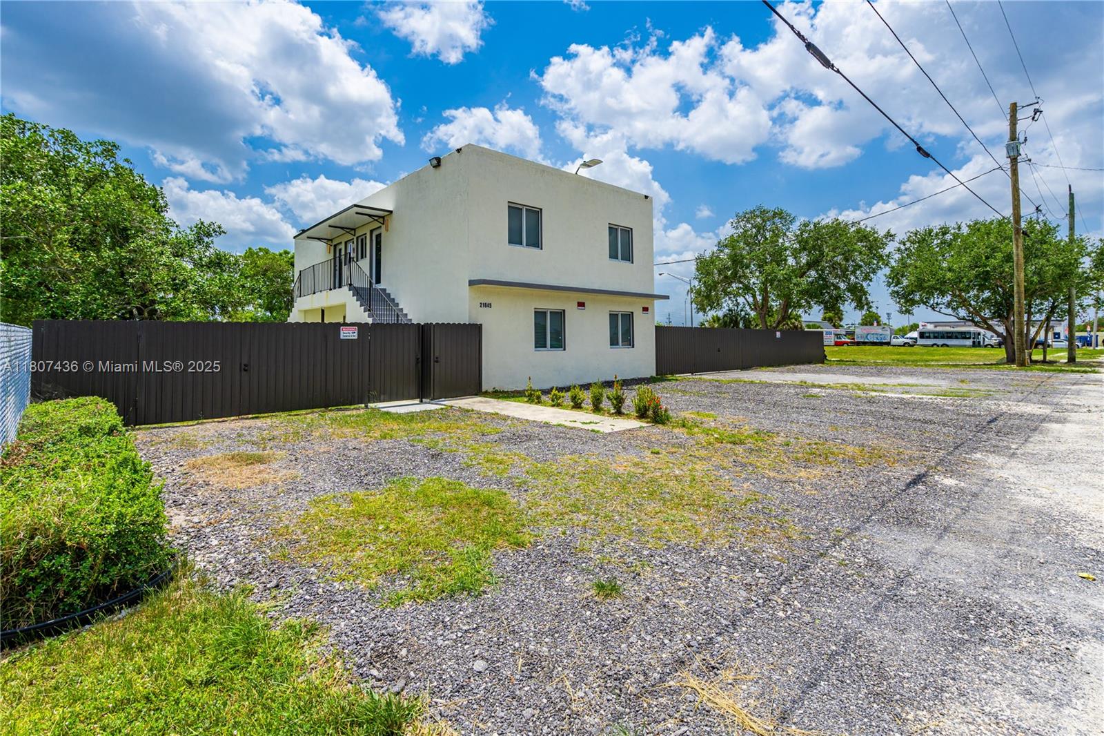 21845 Goulds Ave 102