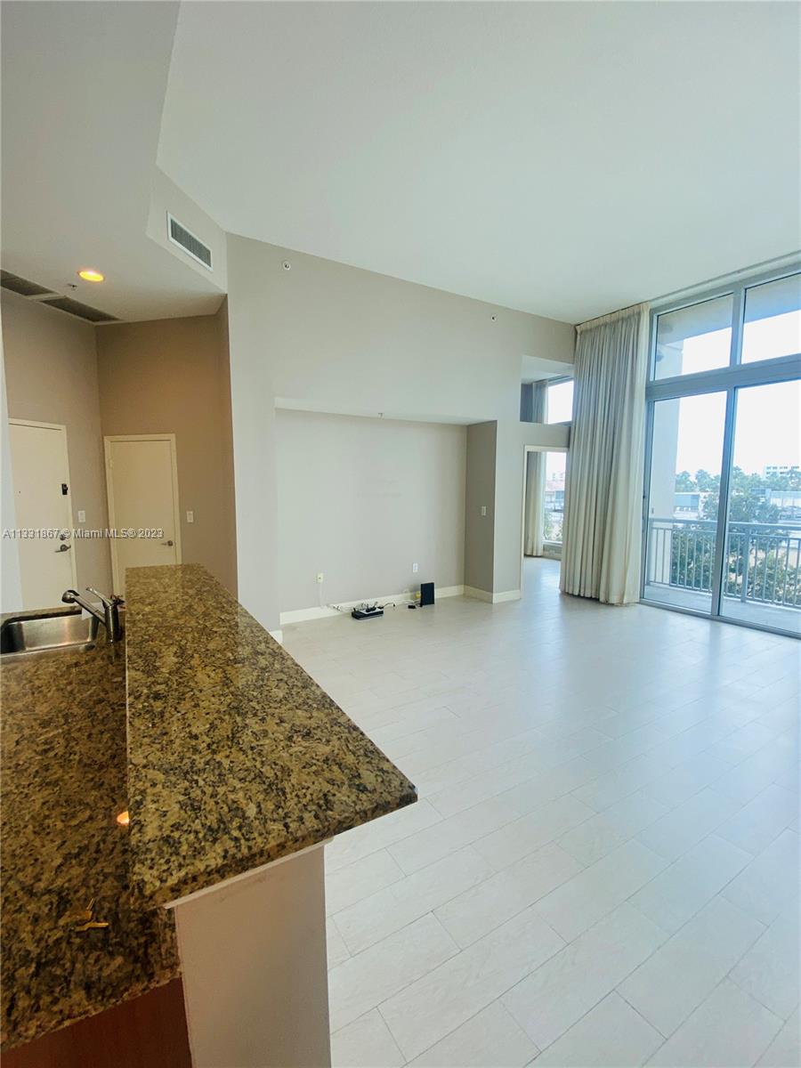 METROPOLIS II AT DADELAND - Residential Lease