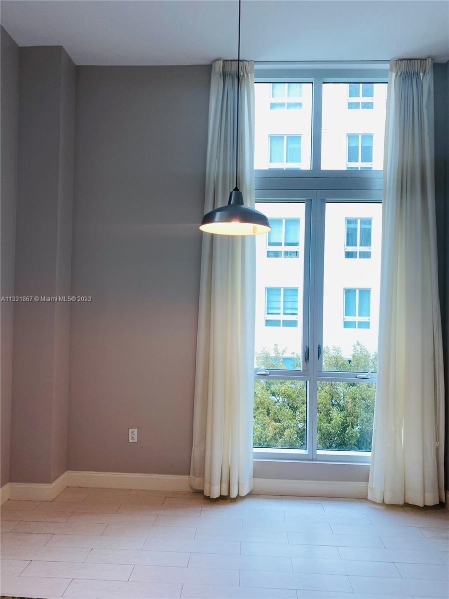 METROPOLIS II AT DADELAND - Residential Lease