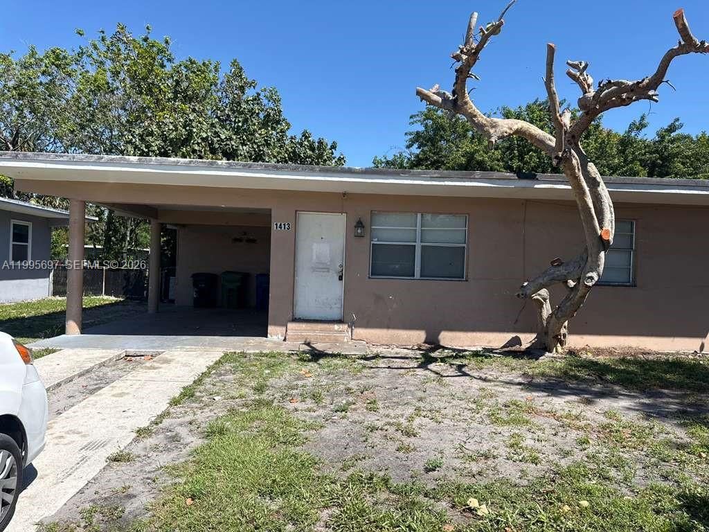 Photo of 1413 NW 3rd St, Fort Lauderdale, FL 33311 (MLS # A11995697)