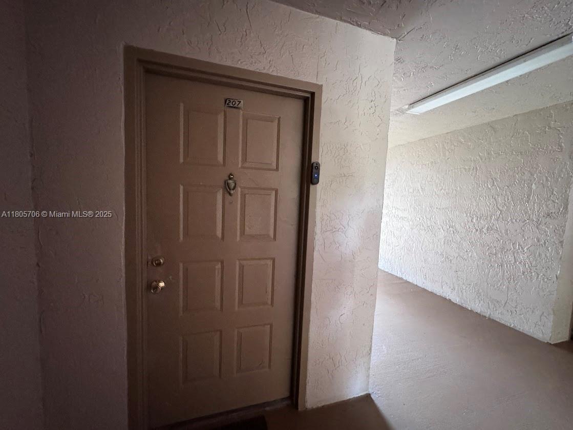 KENDALL LAKE TOWERS CONDO - Residential