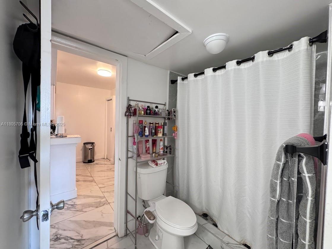 KENDALL LAKE TOWERS CONDO - Residential
