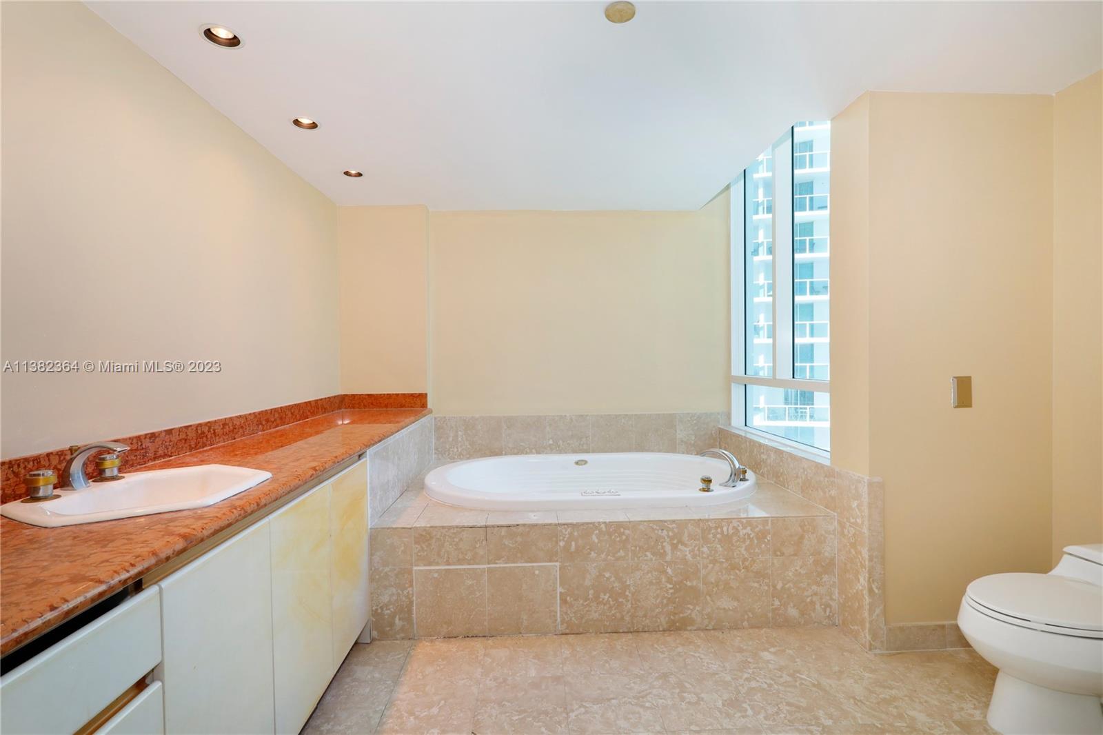 BRISTOL TOWERS CONDO - Residential