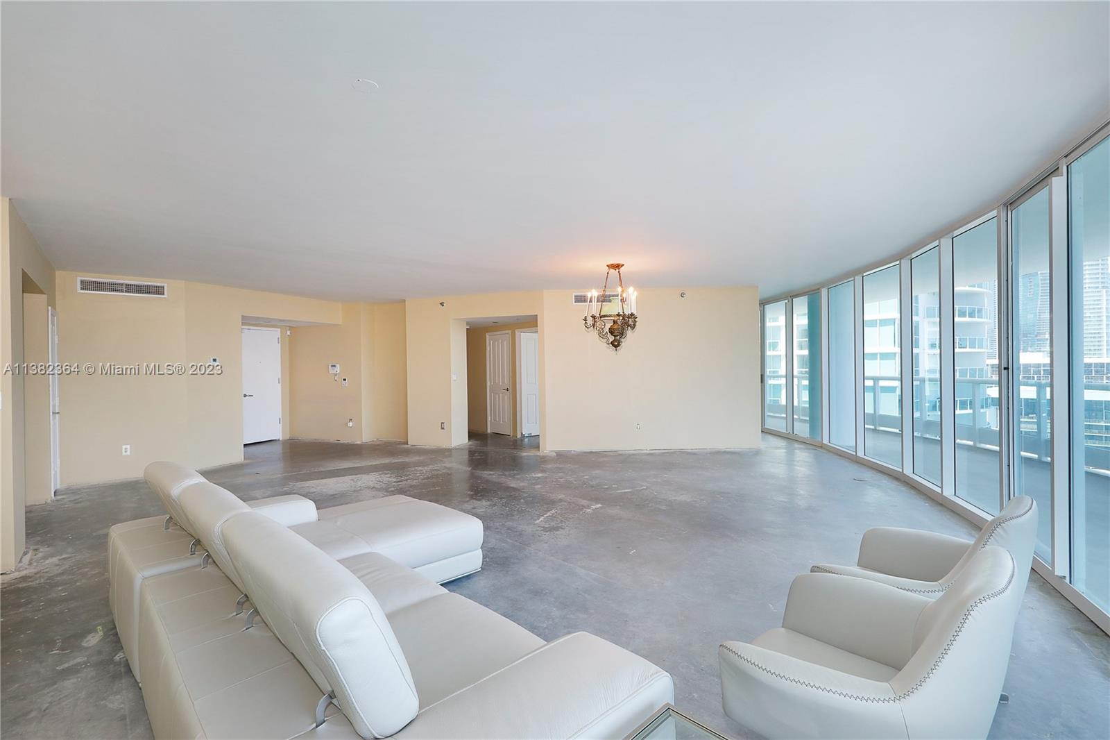 BRISTOL TOWERS CONDO - Residential