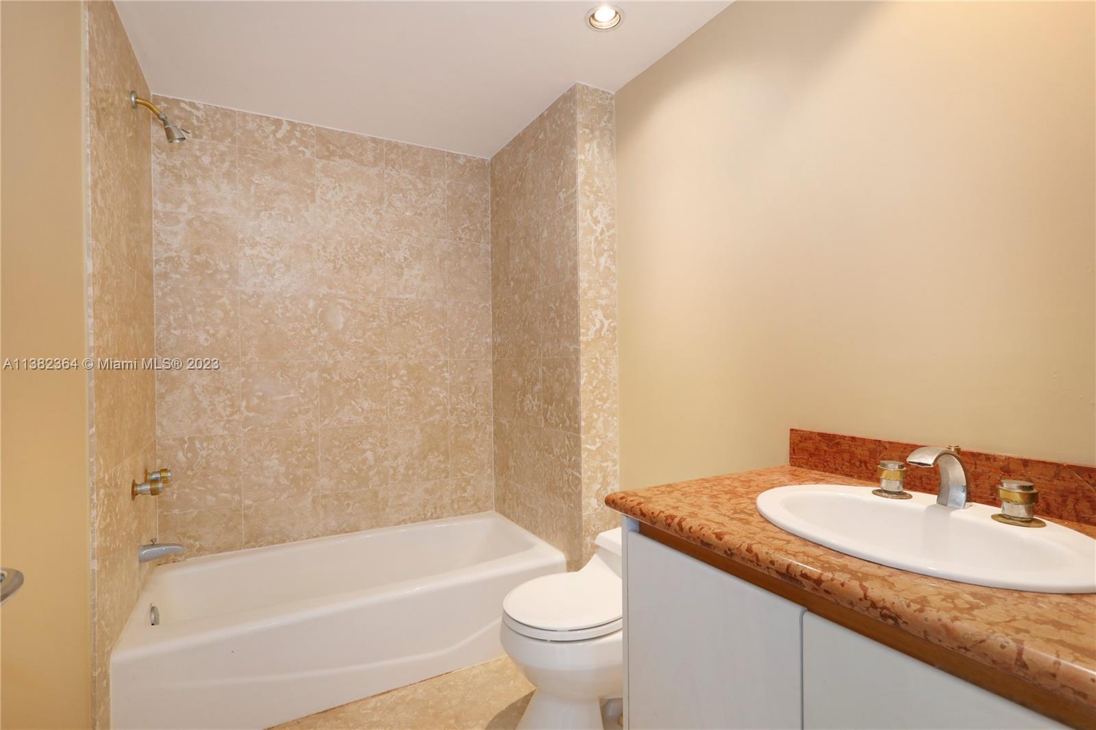 BRISTOL TOWERS CONDO - Residential