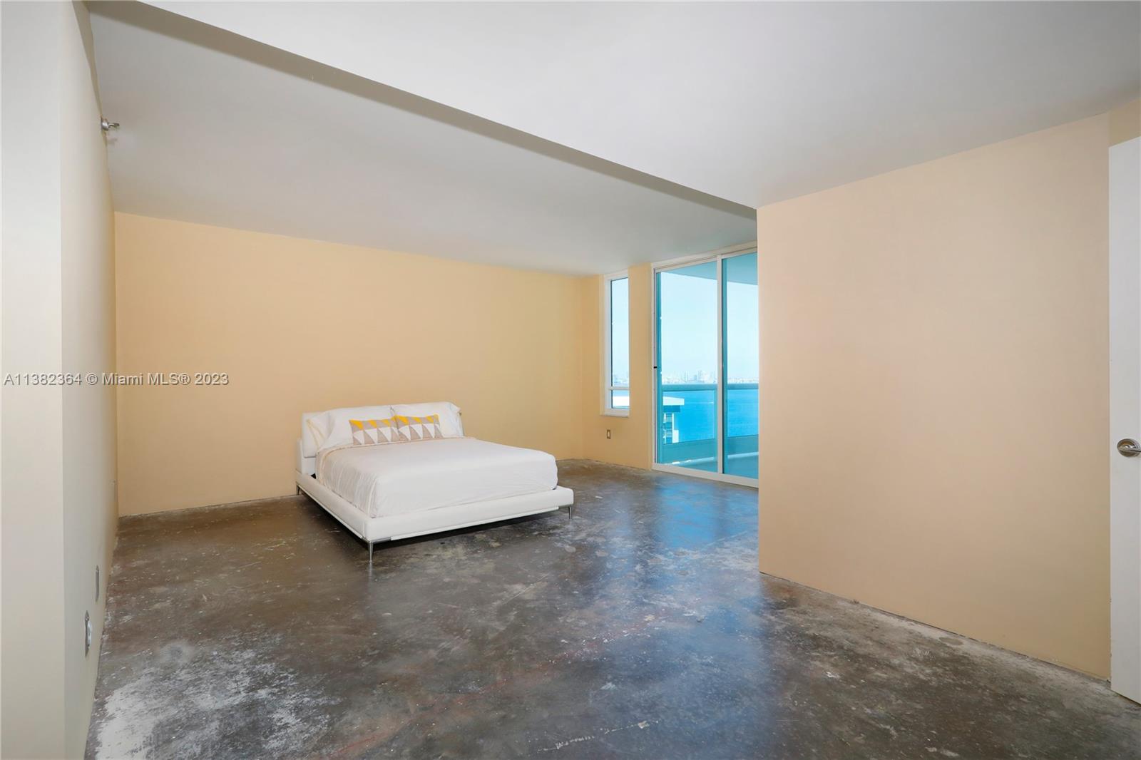 BRISTOL TOWERS CONDO - Residential