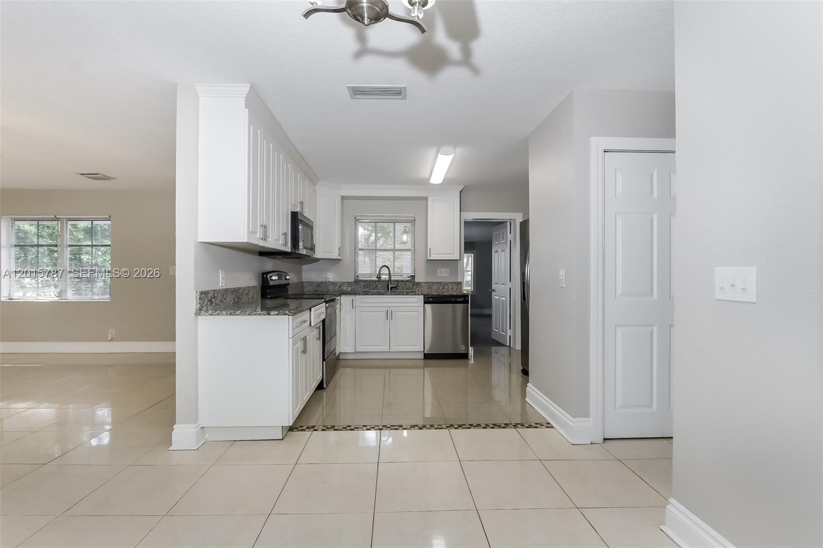 PALM BEACH LAKES SOUTH 2 - Residential Lease