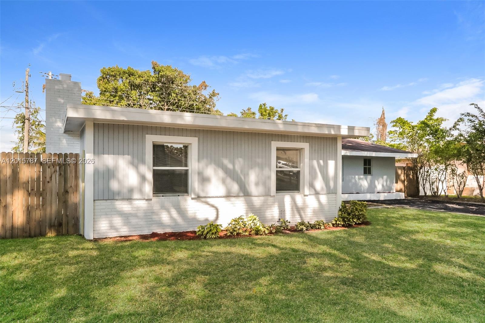 PALM BEACH LAKES SOUTH 2 - Residential Lease