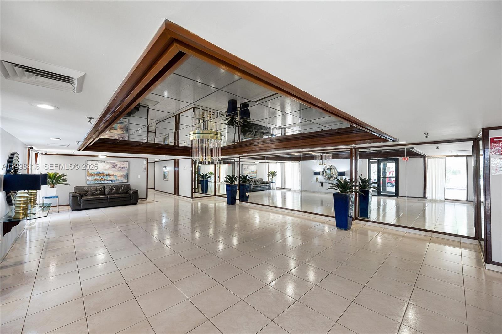 CEDAR GLENN CONDO APTS EA - Residential