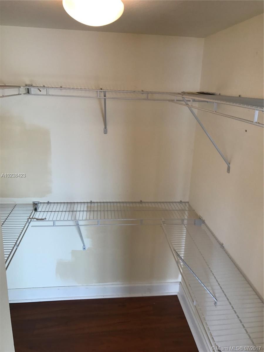 OCEANBLUE CONDO OF MIAMI - Residential Lease