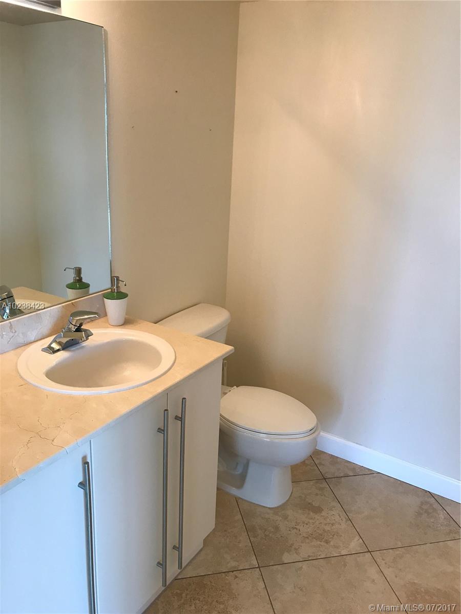 OCEANBLUE CONDO OF MIAMI - Residential Lease