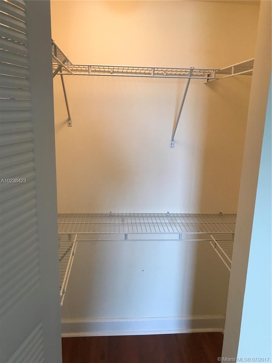 OCEANBLUE CONDO OF MIAMI - Residential Lease