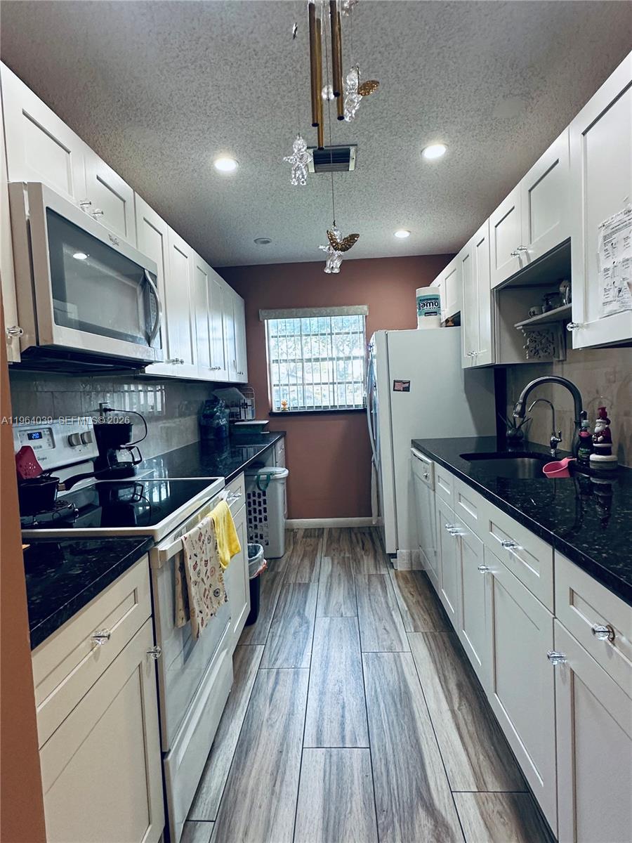 HIGH POINT OF DELRAY WEST - Residential