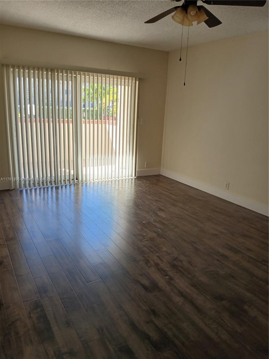400 N Riverside Dr 107