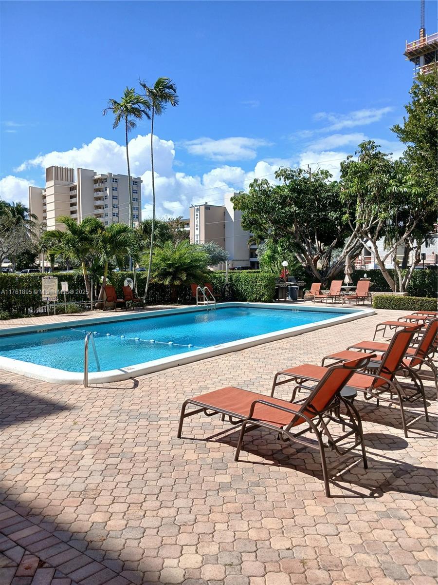 400 N Riverside Dr 107