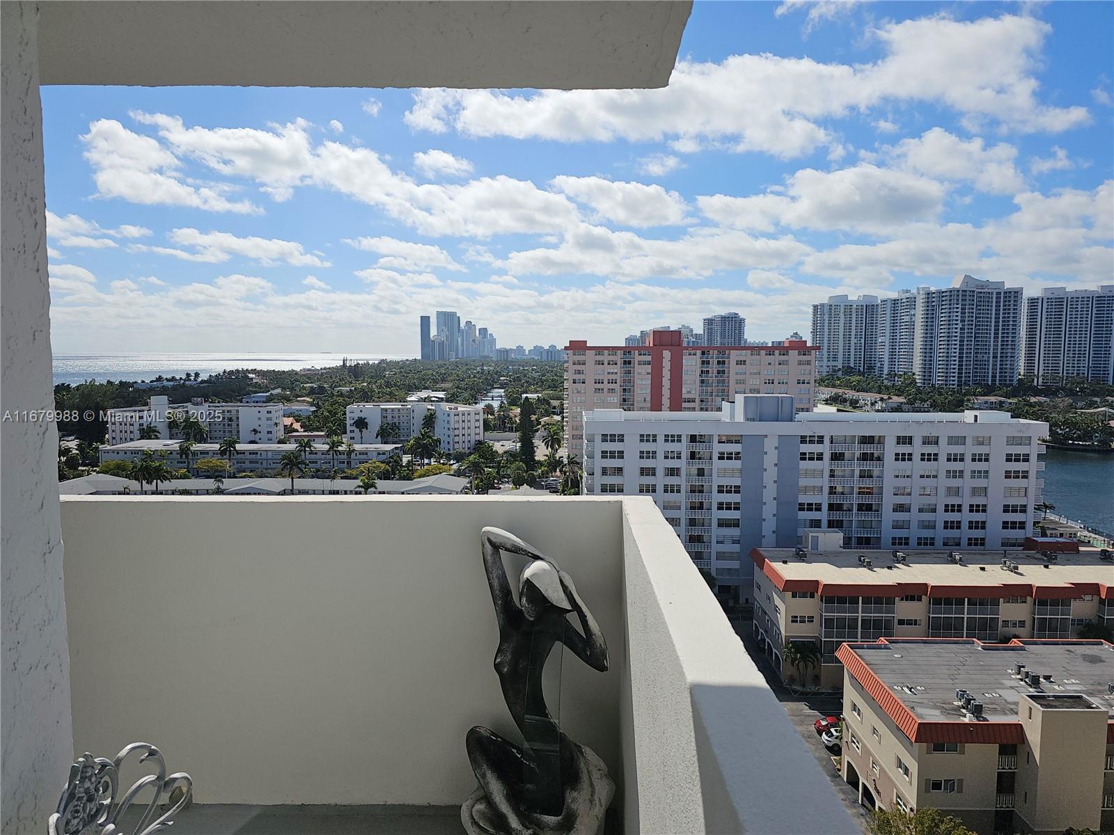 AVANT GARDE CONDO - Residential Lease