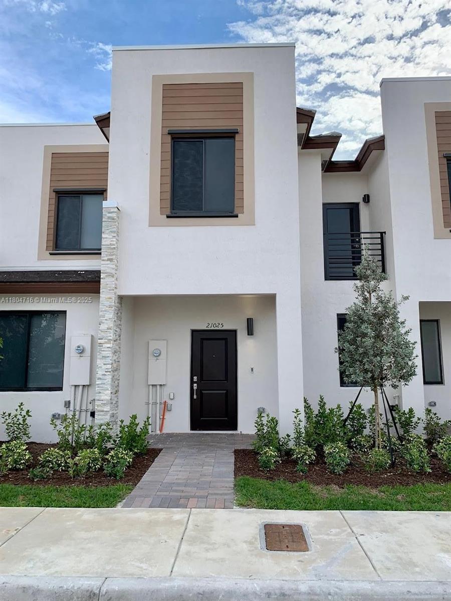 Rental Property at 21025 Ne 8th Ave, Miami, Broward County, Florida - Bedrooms: 3 
Bathrooms: 3  - $3,150 MO.