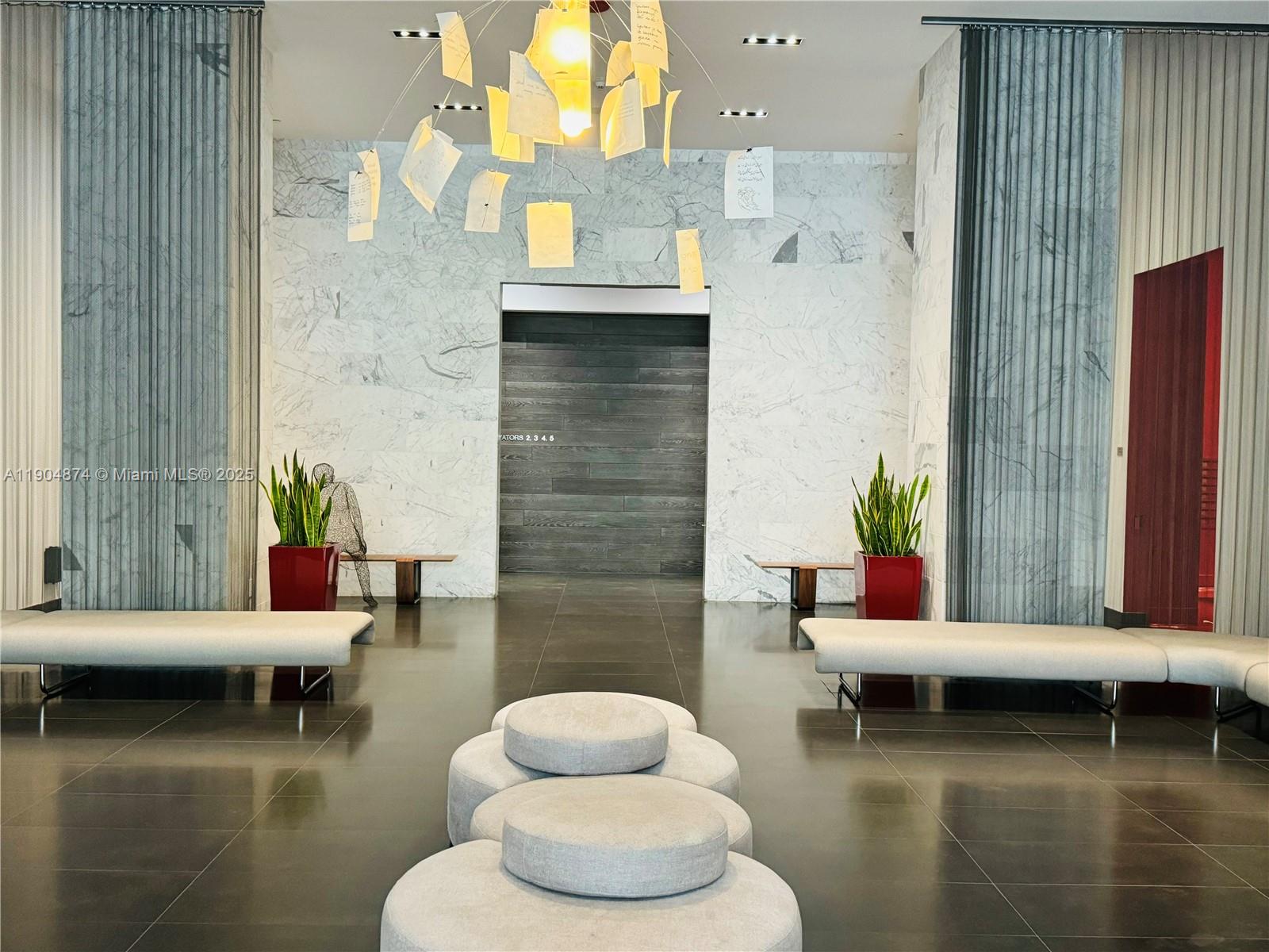 CANVAS CONDO - Residential