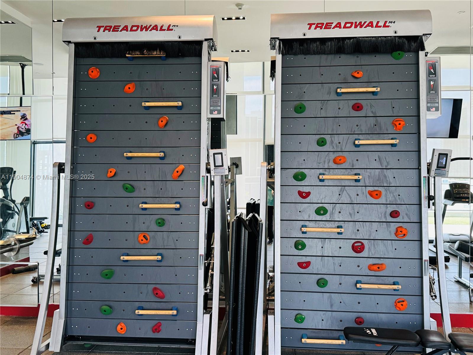 CANVAS CONDO - Residential