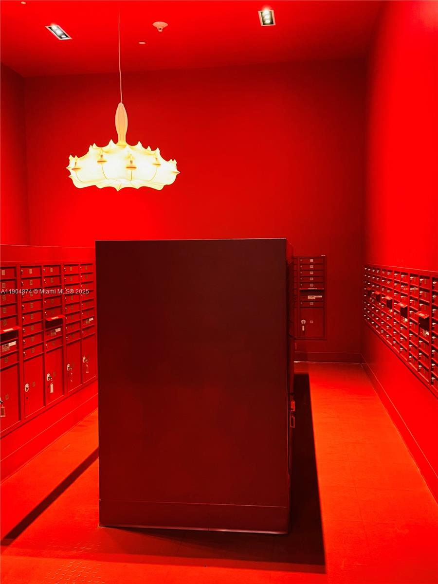 CANVAS CONDO - Residential