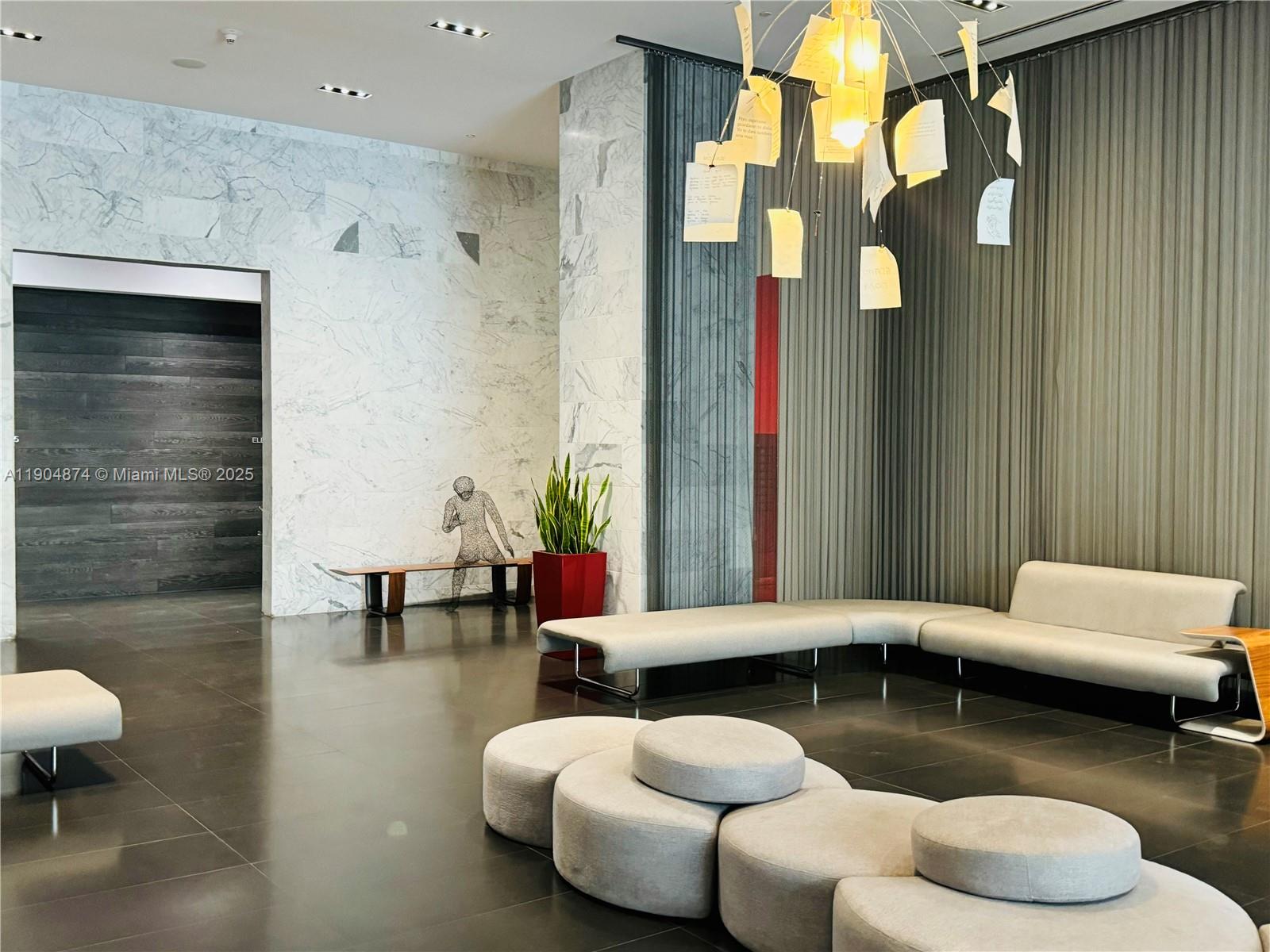 CANVAS CONDO - Residential