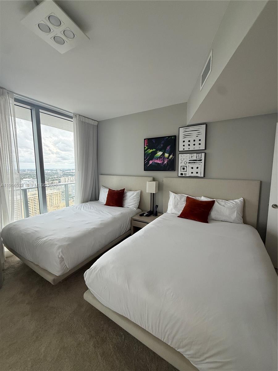 LYFE HYDE - Residential