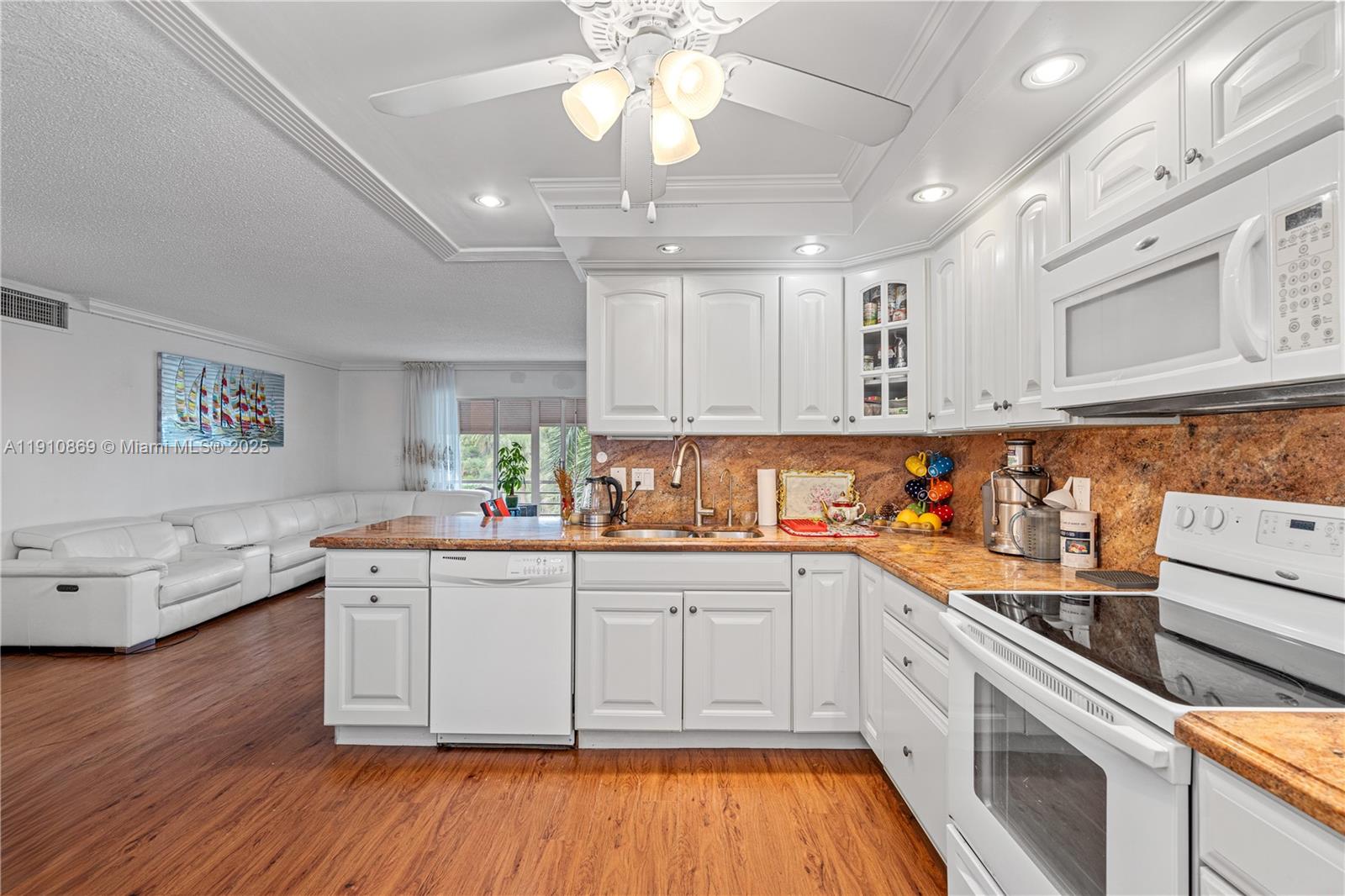 FAIRWAYS ROYALE CONDO - Residential