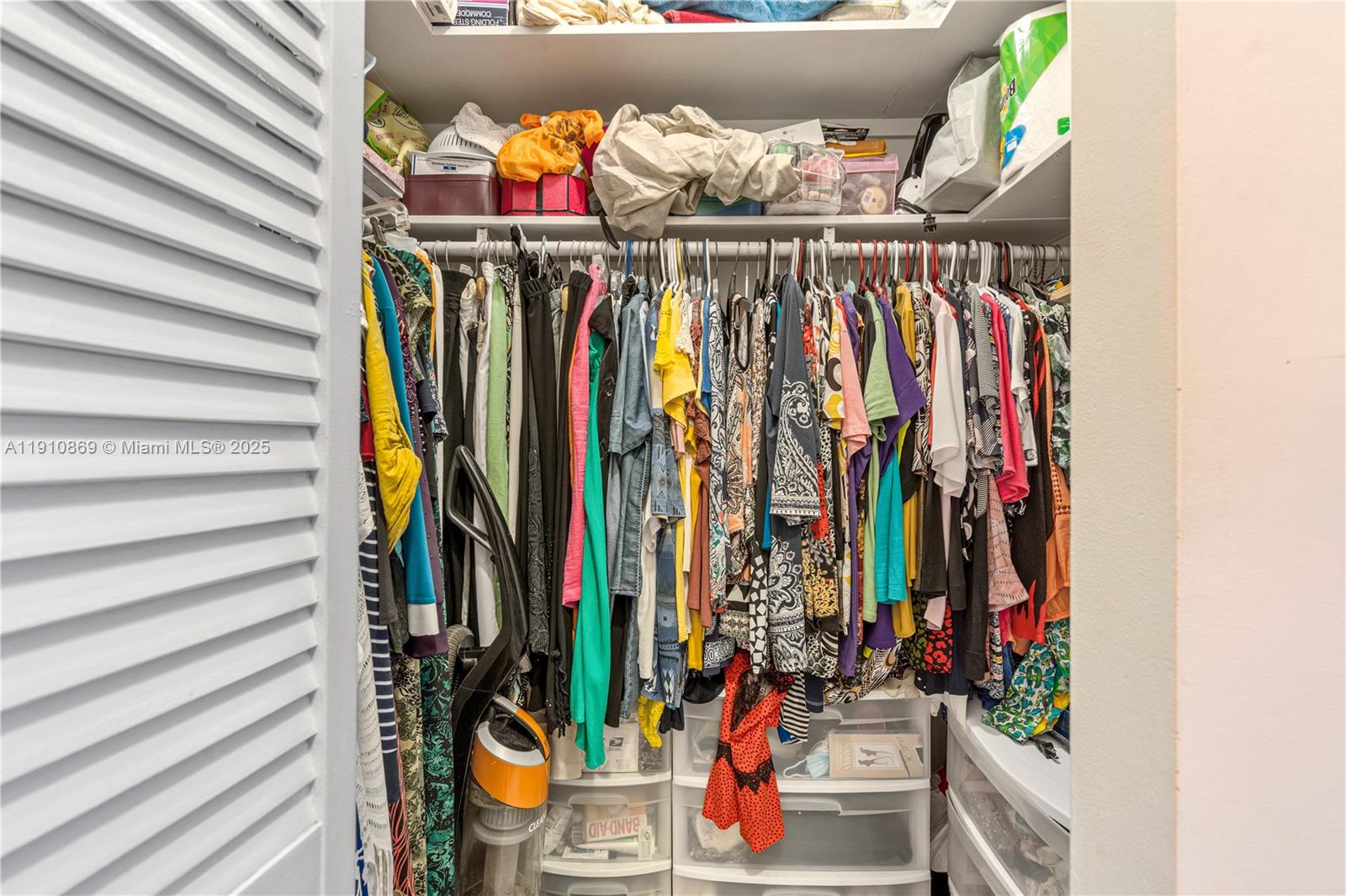 FAIRWAYS ROYALE CONDO - Residential