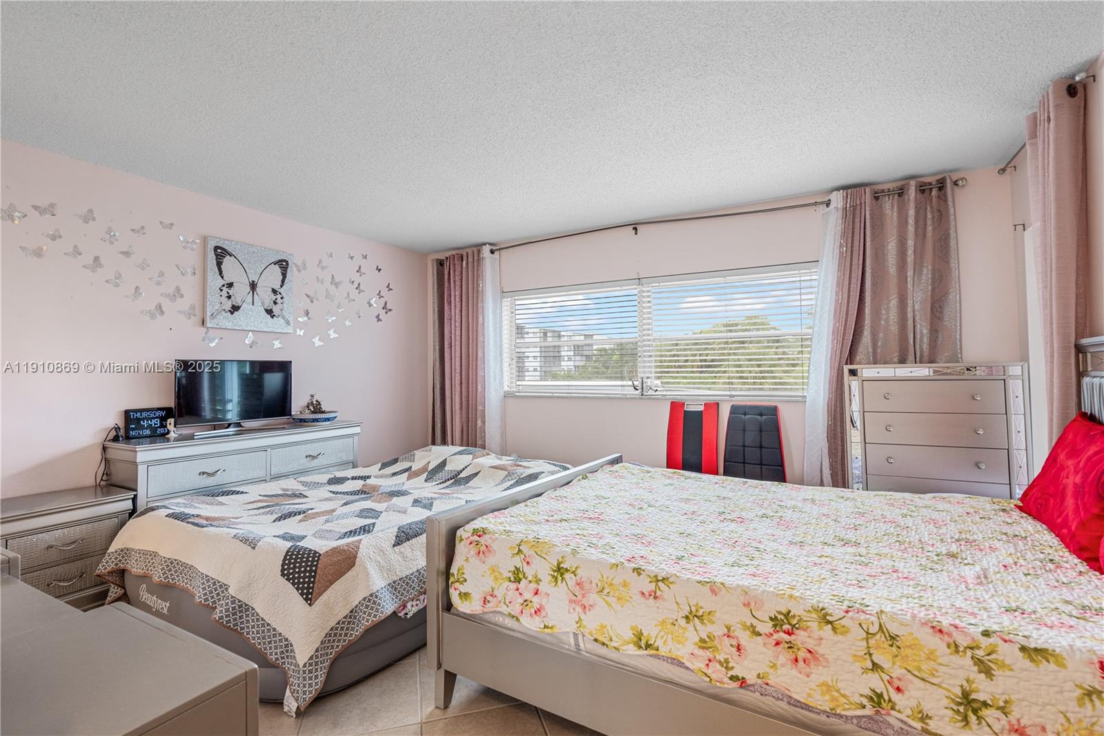 FAIRWAYS ROYALE CONDO - Residential