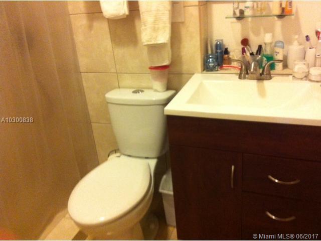 BISCAYNE BEACH SUB - Residential Lease