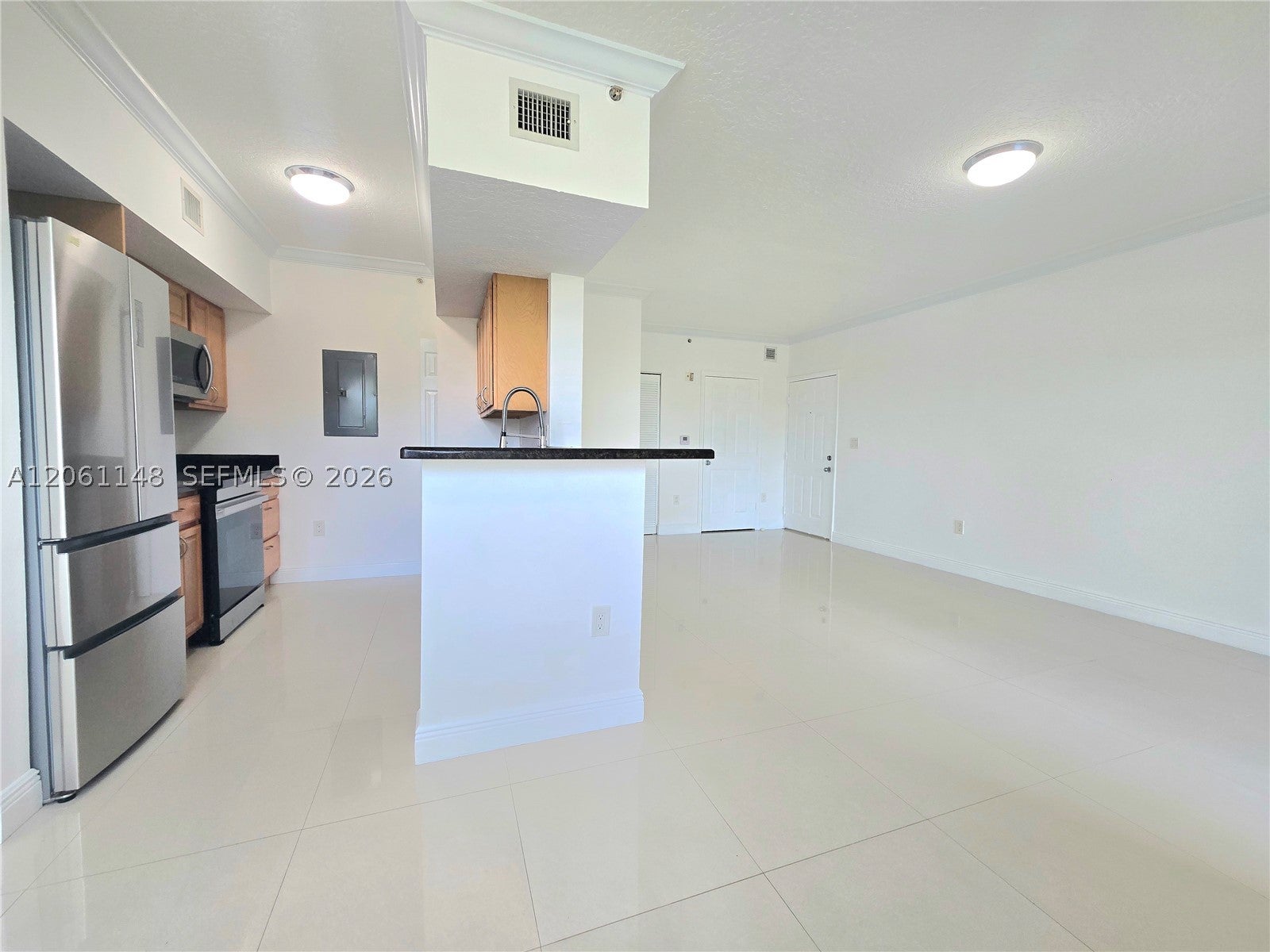 11600 SW 2nd St 18104