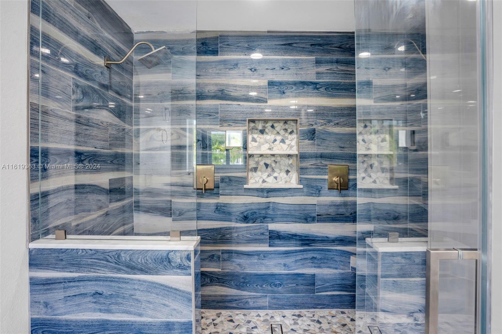 ANGLERS PARK - Residential