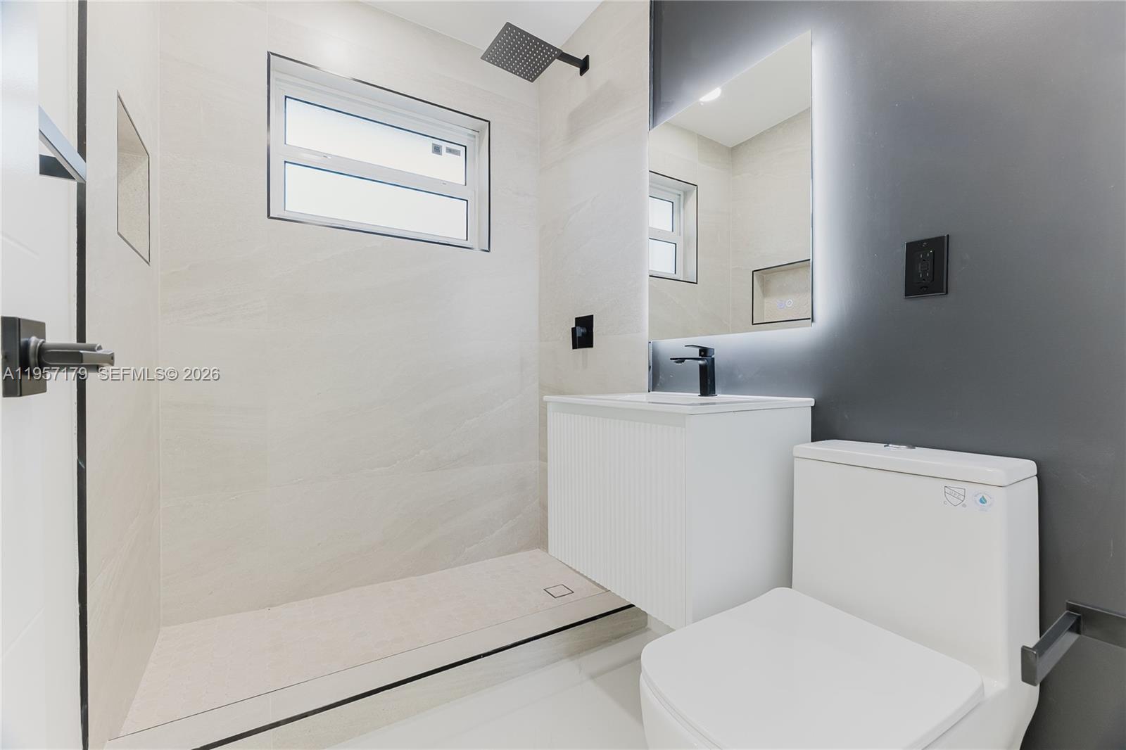 LAKE FOREST SEC 4 - Residential