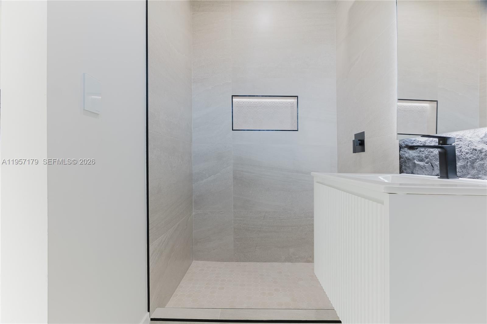 LAKE FOREST SEC 4 - Residential