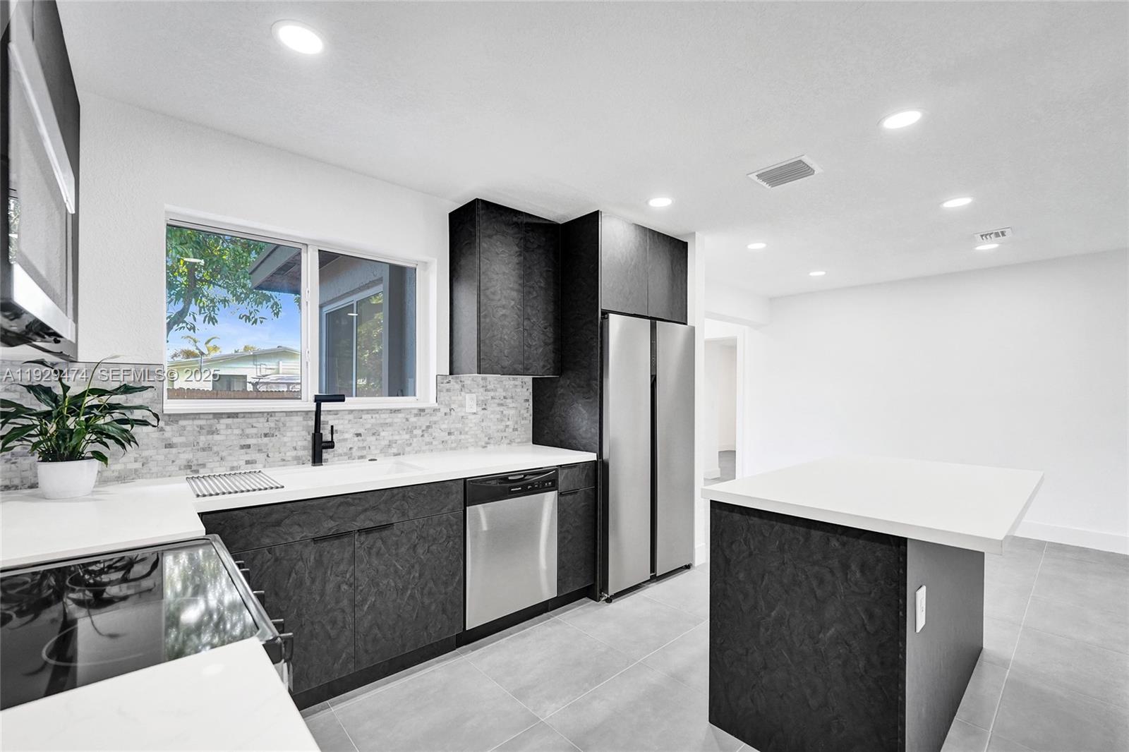 FAIRMONT - Residential