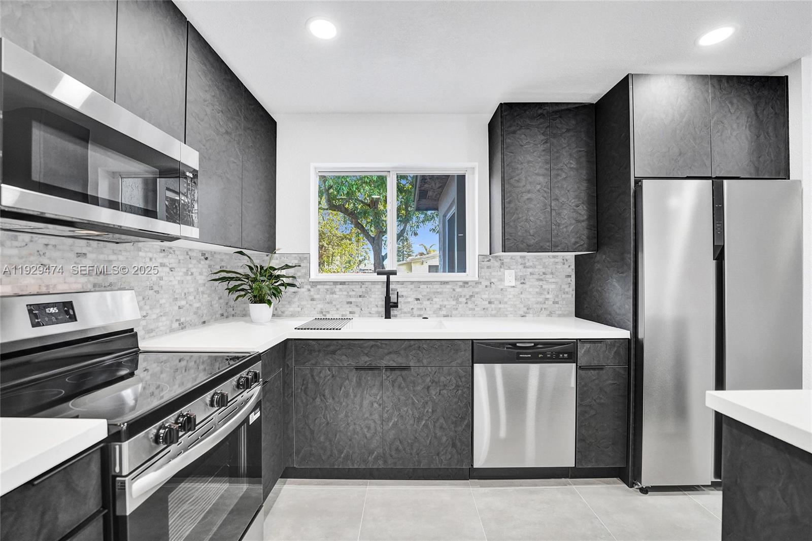 FAIRMONT - Residential