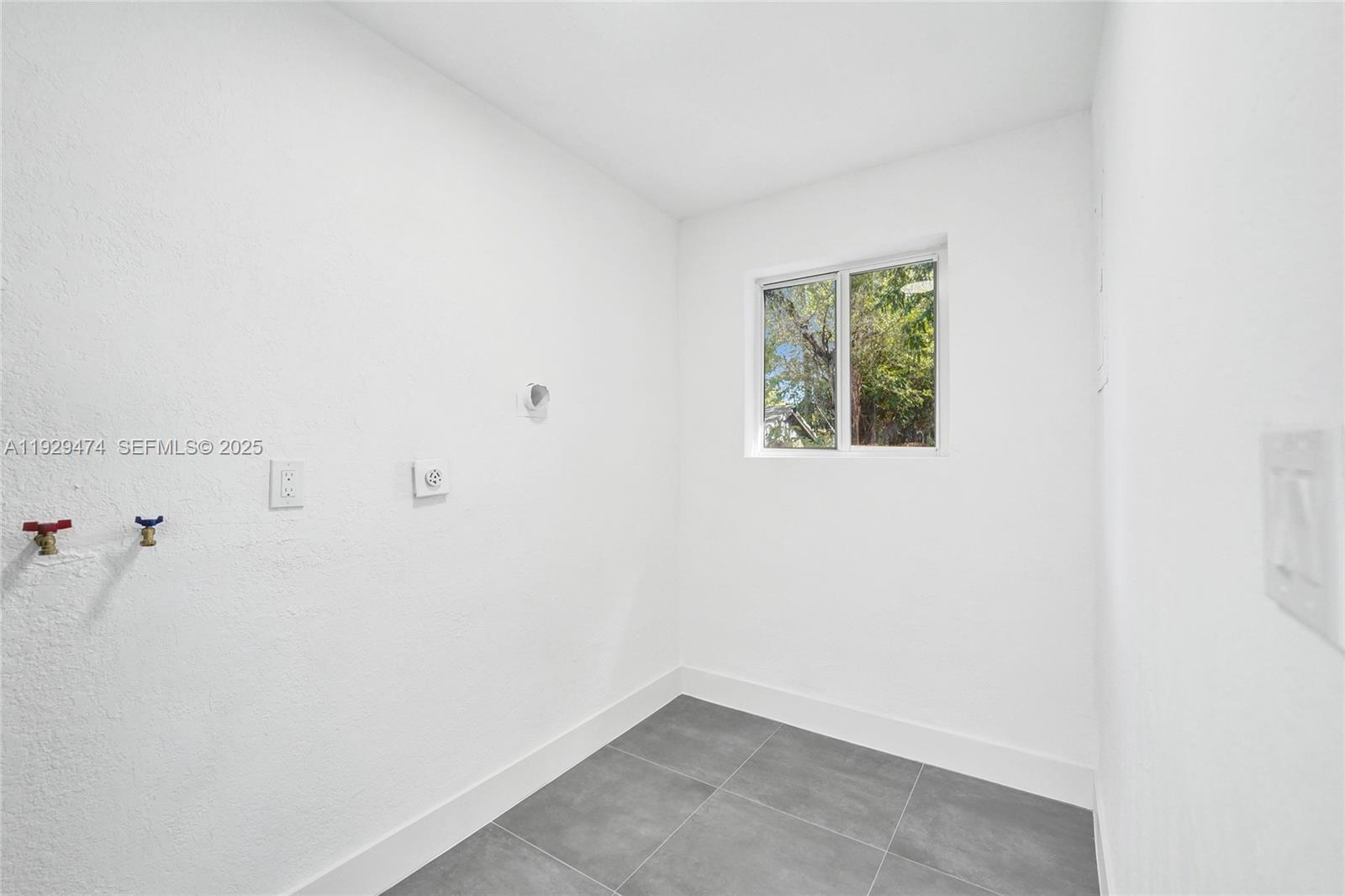 FAIRMONT - Residential