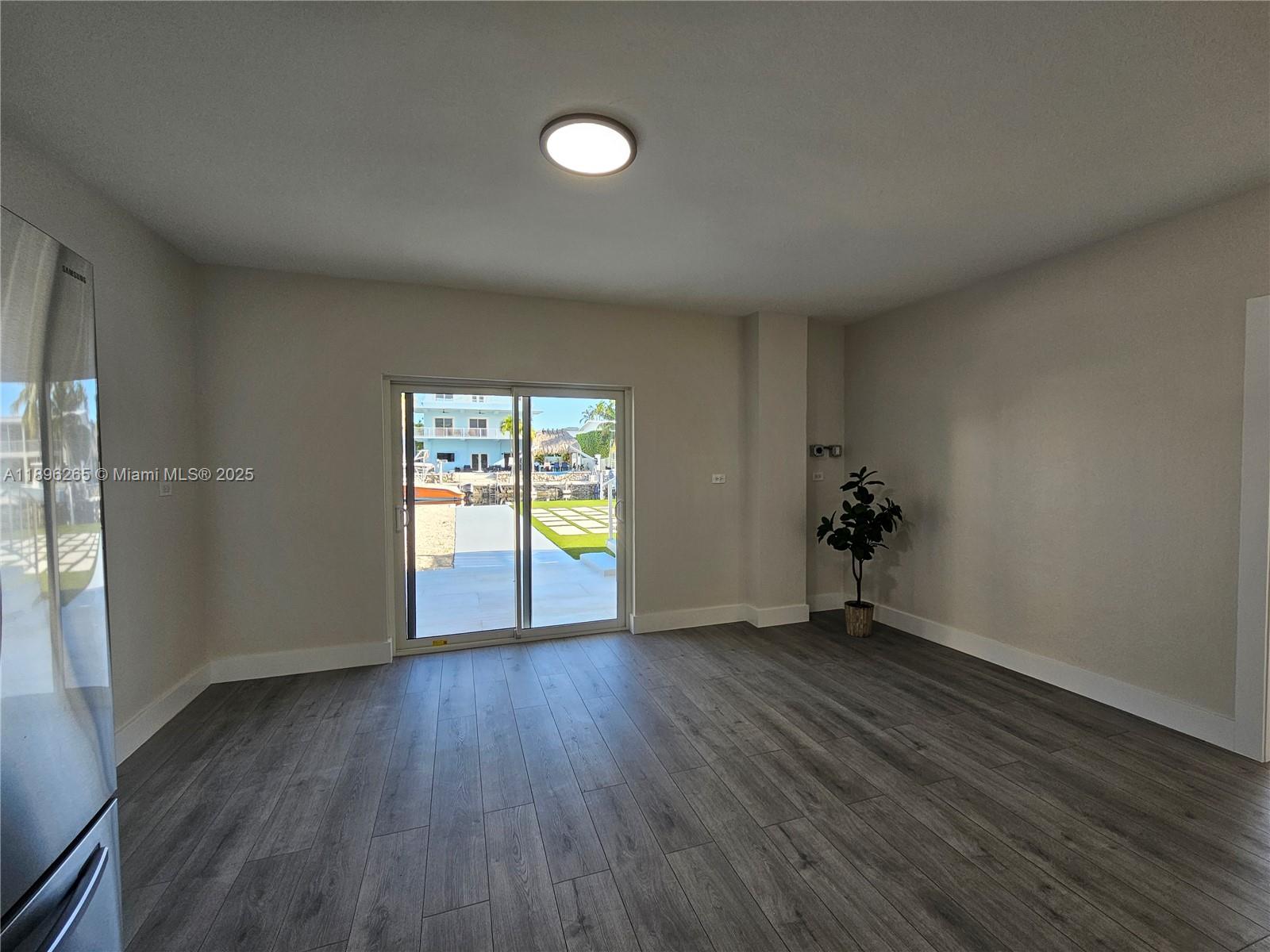 PORT LARGO 5TH ADD - Residential