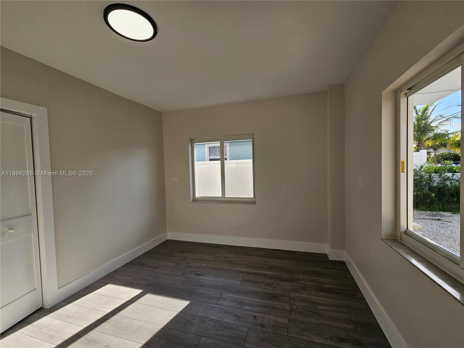 PORT LARGO 5TH ADD - Residential