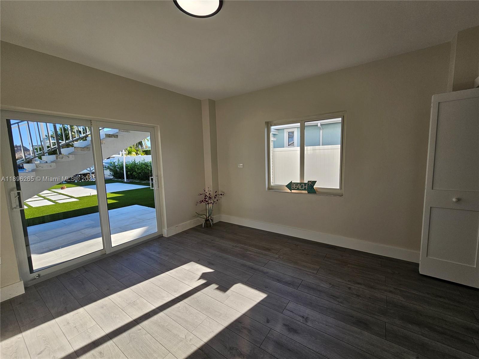 PORT LARGO 5TH ADD - Residential